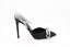 Escarpins Albano en satin noir avec strass et talon aiguille
Chaussures Albano noires à bout pointu et bride ornée de strass
Zoom sur le nœud scintillant des escarpins Albano en satin
Vue arrière des escarpins Albano avec bride de cheville strassée
